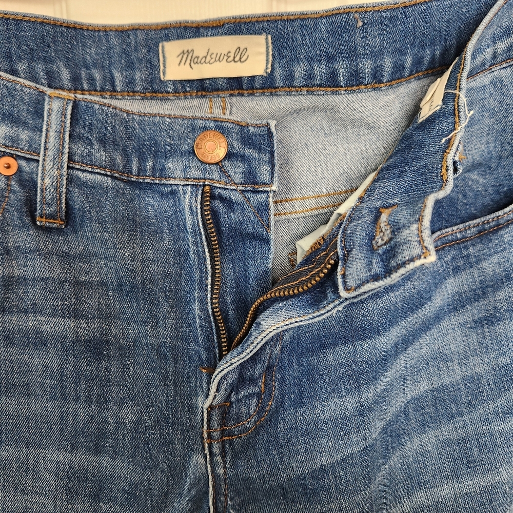 Madewell Slim Boyjean Size 30 Medium Wash Lighly Distressed - Picture 12 of 15